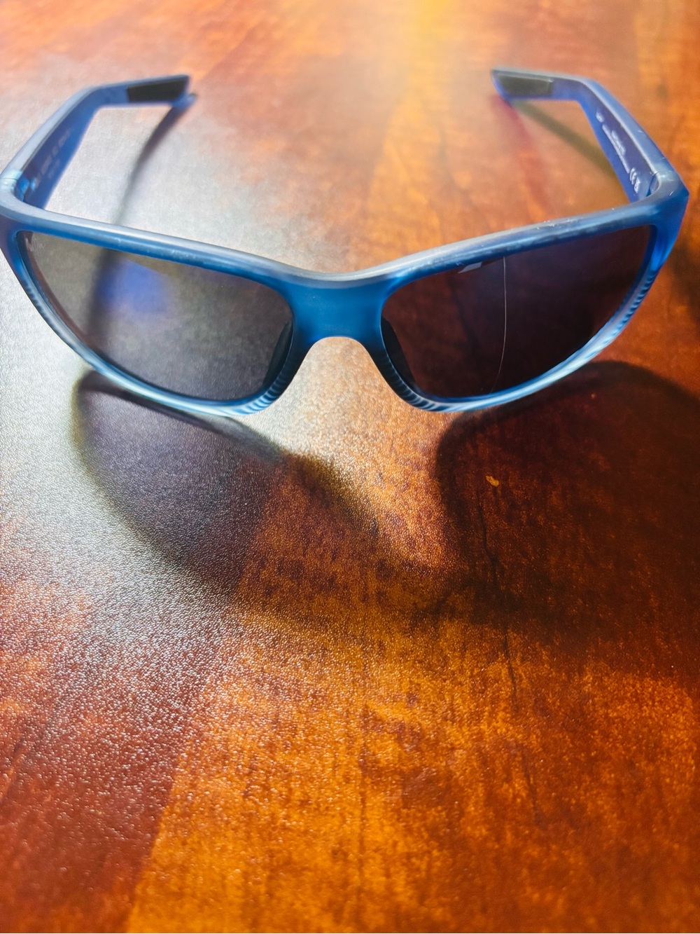 Maui Jim KAIWI CHANNEL Polarized Wrap Sunglasses Blue Black w/Blue Hawaii Lenses - Picture 15 of 15